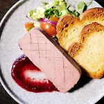 ホテル House &