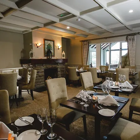 House & Ξενοδοχείο 3*