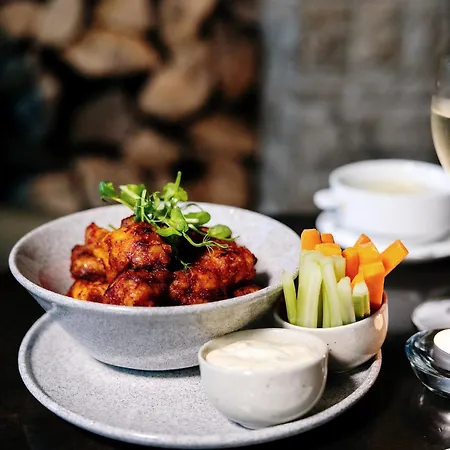 Ξενοδοχείο House & 3*