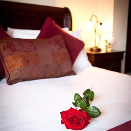 Hotel House &