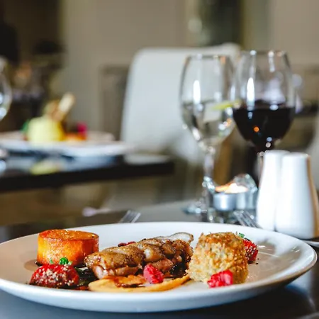 Ξενοδοχείο House &