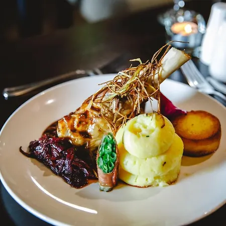 Ξενοδοχείο House &